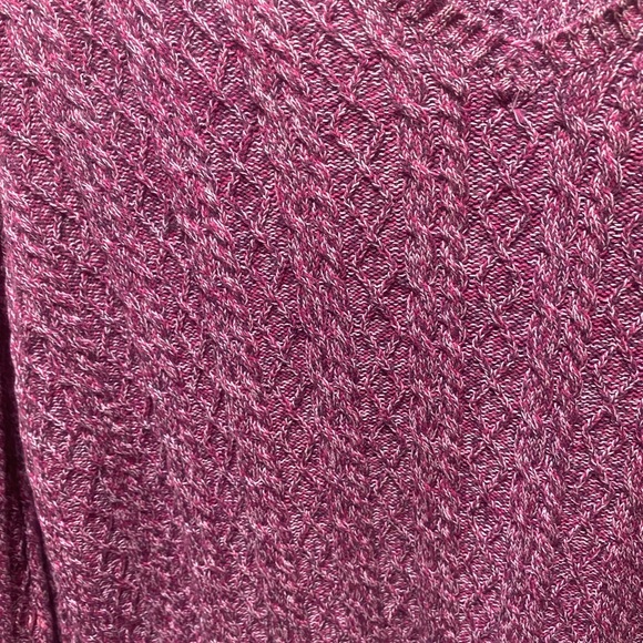 Valerie Stevens Woman Purple/Cranberry Cable Knit V-Neck Cotton Sweater Size 1X‎ - Picture 2 of 7